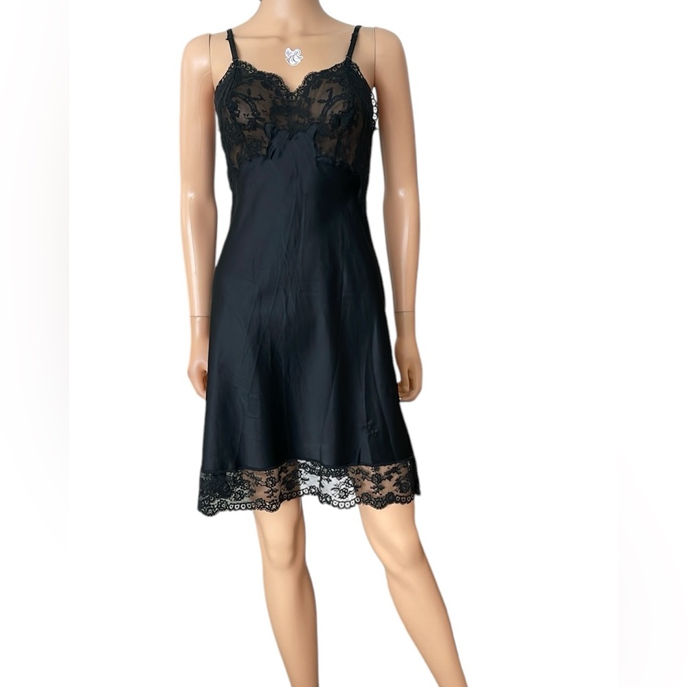 Vintage Fischer 70’s Black Silk Nylon Blend Lace Slip with Sweetheart Neckline